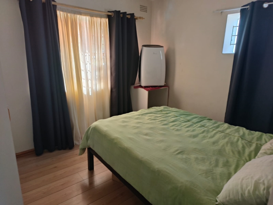 To Let 2 Bedroom Property for Rent in Table View Western Cape